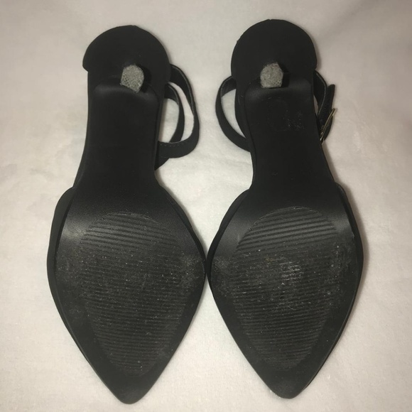 Charlotte Russe Black Ankle Strap Pointed Pump - Picture 4 of 5